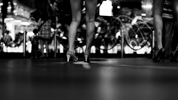 Женские ноги в туфлях. Архивное фото - Sputnik Кыргызстан