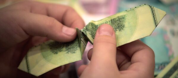 Выставка Оригами на 100 долларов в Санкт-Петербурге - Sputnik Кыргызстан