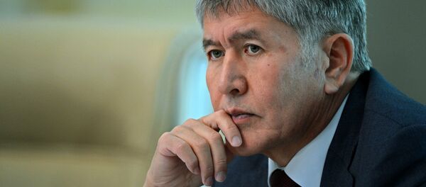 Президент Алмазбек Атамбаев. Архив - Sputnik Кыргызстан