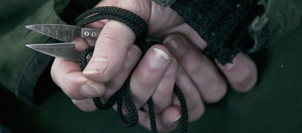 Руки заключенного. Архивное фото - Sputnik Кыргызстан