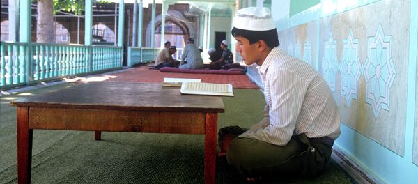 Слушатель духовной школы - Sputnik Кыргызстан