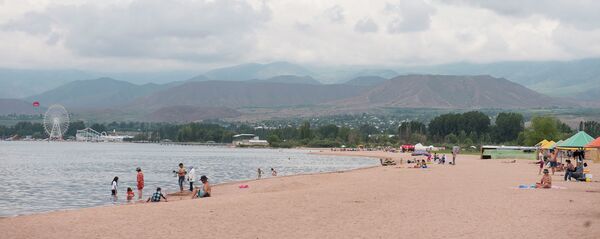 Плаж Иссык-куля. Архивное фото - Sputnik Кыргызстан
