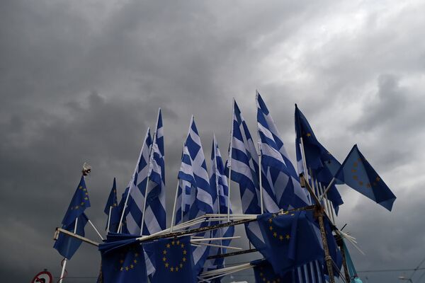 Флаг Греции и Евросоюза. Архивное фото - Sputnik Кыргызстан