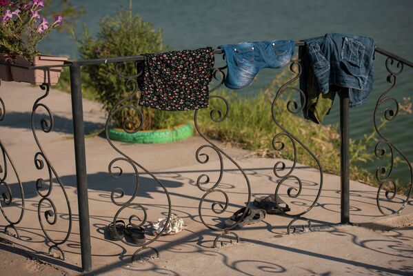 Промокшие до ниточки гости разъехались - Sputnik Кыргызстан