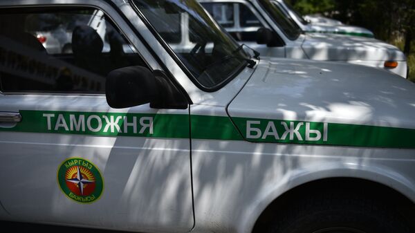 Машина таможни в Бишкеке - Sputnik Кыргызстан