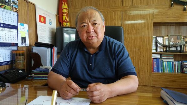 Глав врач инфекционной больницы Гулжигит Аалиев. Архивное фото - Sputnik Кыргызстан