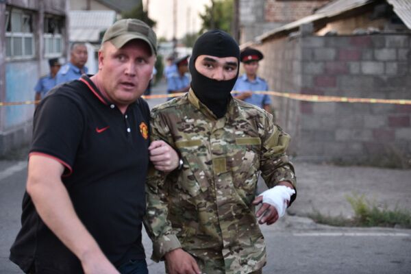 ГКНБ: спецоперация в центре Бишкека завершена, 4 боевика ликвидированы - Sputnik Кыргызстан