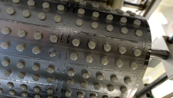 Блистерная машина на фармацевтическом предприятии. Архивное фото - Sputnik Кыргызстан