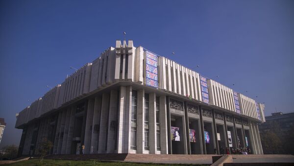Токтогул Сатылганов атындагы улуттук филармония. Архив - Sputnik Кыргызстан