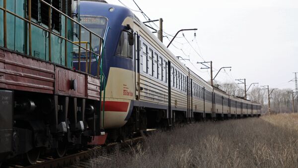 Пассажирский поезд. Архивное фото - Sputnik Кыргызстан