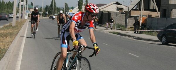 Дуатлон: спортсмены побегали и проехали на велосипедах в Бишкеке - Sputnik Кыргызстан