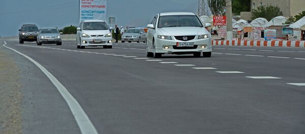 Автомобильные дороги в Кыргызстане. Архивное фото - Sputnik Кыргызстан