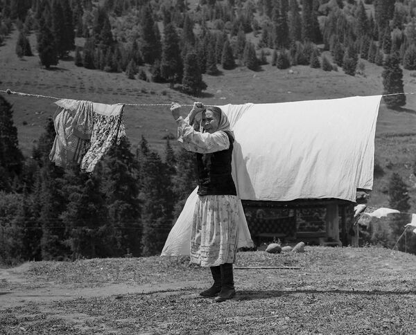 Неопубликованные закулисные фото — 40 лет фильму Белый пароход - Sputnik Кыргызстан