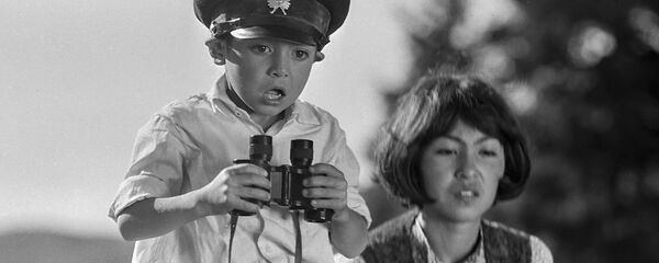 Неопубликованные закулисные фото — 40 лет фильму Белый пароход Неопубликованные закулисные фото — 40 лет фильму Белый пароход - Sputnik Кыргызстан