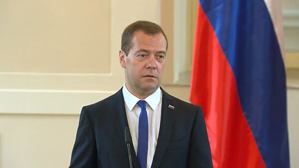 Медведев и премьер Словении сошлись во мнении о негативной роли санкций - Sputnik Кыргызстан
