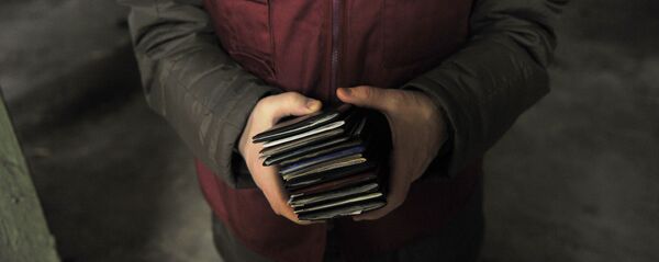 Россиянын миграция кызматынын кызматкери. Архив - Sputnik Кыргызстан