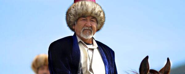 Кыргыз Эл артисти Мукамбет Токтобаев. Архив - Sputnik Кыргызстан