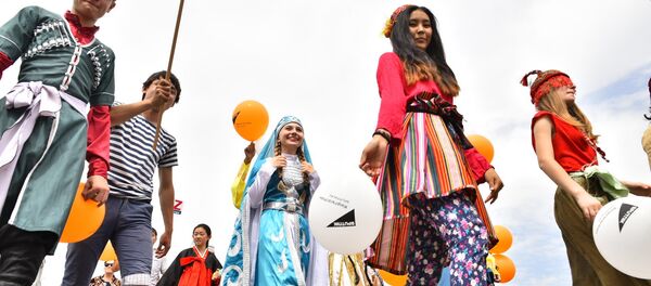 Эл аралык Оймо кол өнөрчүлөр фестивалынын катышуучулары. Архив Эл аралык Оймо кол өнөрчүлөр фестивалынын катышуучулары. Архив - Sputnik Кыргызстан