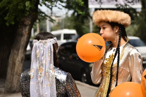 Международное информационное агентство и радио Sputnik Кыргызстан выступает информационным партнером фестиваля - Sputnik Кыргызстан