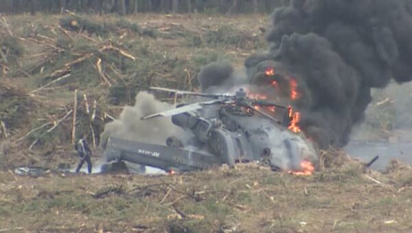 Второй пилот сам смог покинуть горящий вертолет после крушения в Рязани - Sputnik Кыргызстан