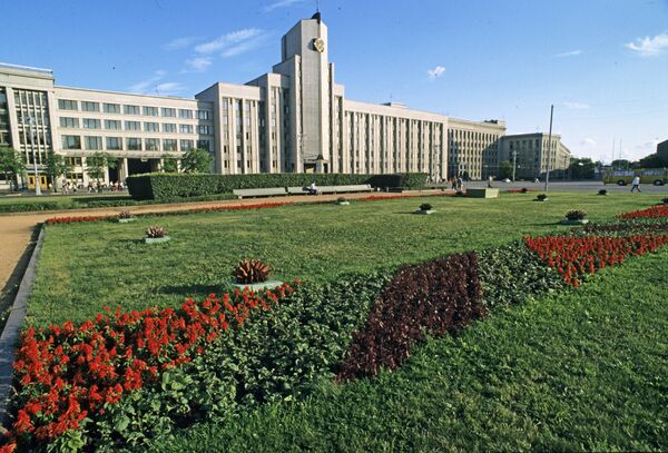 Здание парламента Республики Белоруссии в городе Минске. Архивное фото - Sputnik Кыргызстан