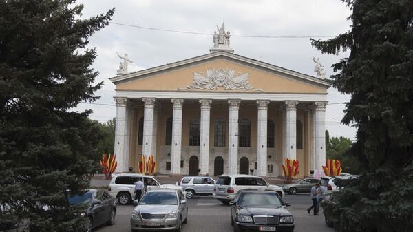 Здание театра оперы и балета имени Абдыласа Малдыбаева - Sputnik Кыргызстан