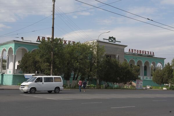был единственным автовокзалом города Фрунзе до открытия Западного автовокзала в 1981 году - Sputnik Кыргызстан