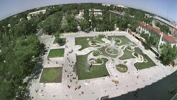 Вид на фонтан у ЦУМа в городе Фрунзе (Бишкек). Архивное фото - Sputnik Кыргызстан