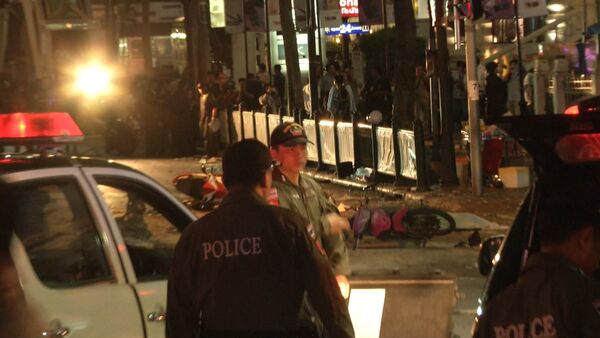 Теракт в Таиланде: полиция оцепила место взрыва бомбы в центре Бангкока - Sputnik Кыргызстан