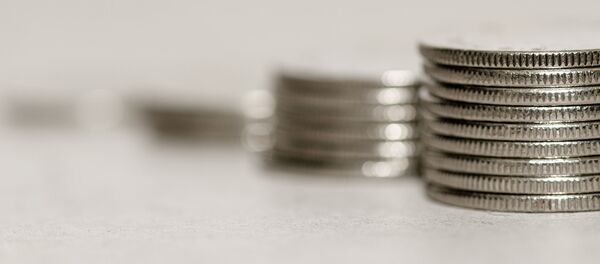 Монеты на столе. Архивное фото - Sputnik Кыргызстан