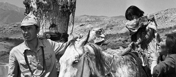 Первому учителю — 50 лет или Почему Кончаловский снял обнаженку - Sputnik Кыргызстан