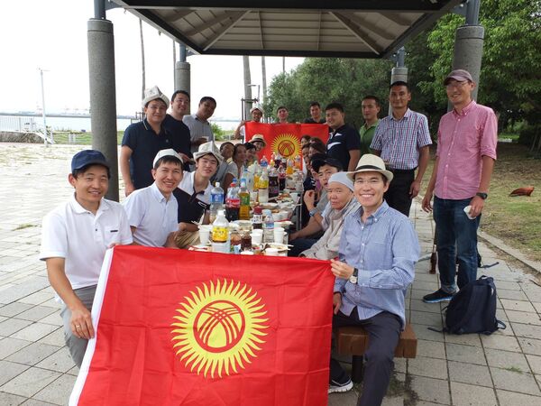 Кыргызстанцы в Японии одни из первых стали отмечать День независимости - Sputnik Кыргызстан