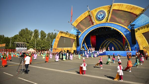 Празднование дня независимости на площади Ала-Тоо. Архивное фото - Sputnik Кыргызстан