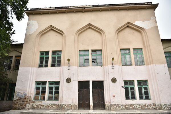 Вид на здание столичной школы №44. Архивное фото - Sputnik Кыргызстан