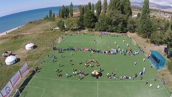 Футбол, теннис и гости из стран СНГ — игры на побережье Иссык-Куля - Sputnik Кыргызстан