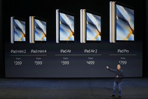 Презентация обновленных версий существующих флагманских моделей Apple iPhone 6 и iPhone 6 Plus - Sputnik Кыргызстан