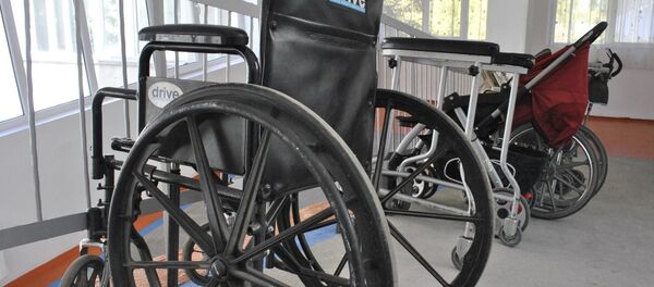 Инвалидная коляска. Архивное фото - Sputnik Кыргызстан