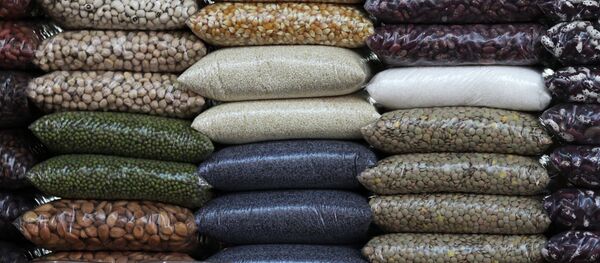 Крупы в мешках. Архивное фото - Sputnik Кыргызстан