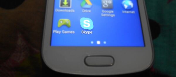 Приложение Skype в телефоне. Архивное фото Приложение Skype в телефоне. Архивное фото - Sputnik Кыргызстан