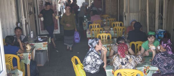 На втором месте по количеству киоски с едой. - Sputnik Кыргызстан