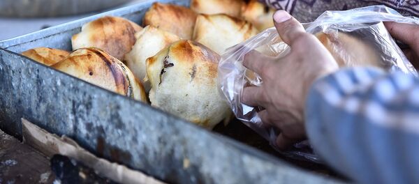 На втором месте по количеству киоски с едой. - Sputnik Кыргызстан