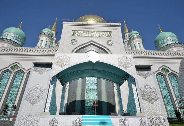 Реконструированная Московская соборная мечеть. Архивное фото - Sputnik Кыргызстан