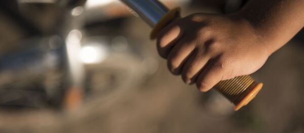 Мальчик на велосипеде. Архивное фото - Sputnik Кыргызстан