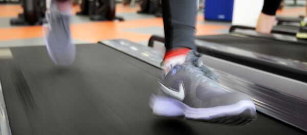 Тренировка на беговой дорожке. Архивное фото - Sputnik Кыргызстан
