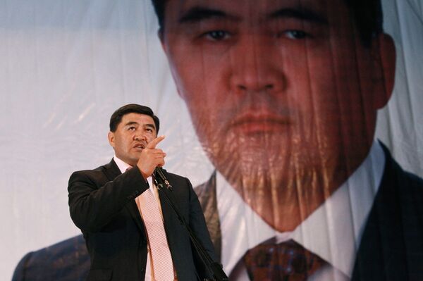 Что стало с конкурентами победителей президентских выборов в Кыргызстане - Sputnik Кыргызстан