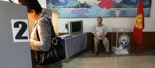 Кыргызстандагы шайлоо. Архивдик сүрөт - Sputnik Кыргызстан