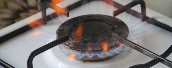 Жителей села Жапалак города Ош впервые начали подключать к газоснабжению Жителей села Жапалак города Ош впервые начали подключать к газоснабжению - Sputnik Кыргызстан