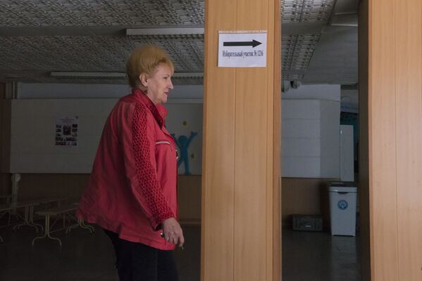 Для удобства граждан на участке будут созданы информационные центры и подсказки, как проходить процедуру голосования - Sputnik Кыргызстан