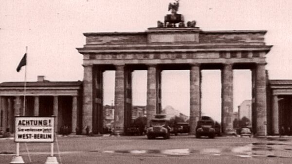 Снова вместе: падение Берлинской стены и воссоединение Германии. Архив - Sputnik Кыргызстан
