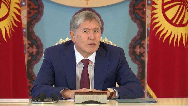 Атамбаев рассказал наблюдателям о плохом сне, мечте и выборах - Sputnik Кыргызстан